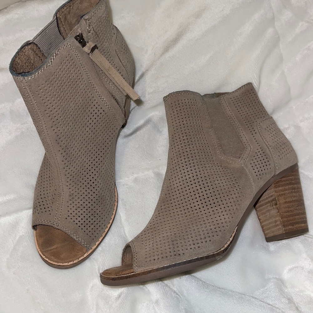 TOMS peep toe tan suede booties